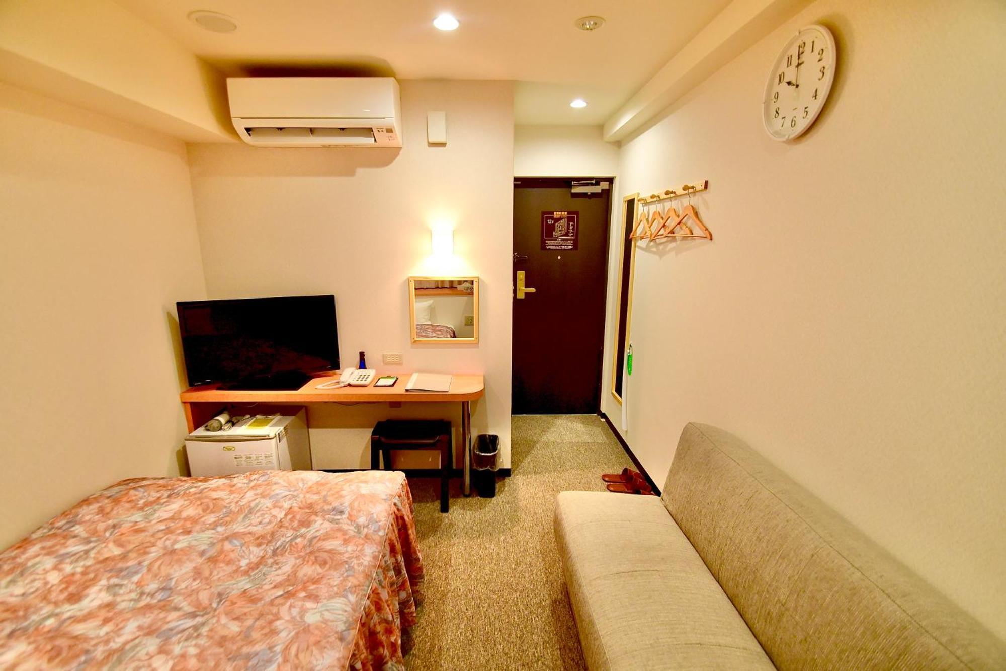 Himeji Ekimae Universal Hotel Minamiguchi 外观 照片