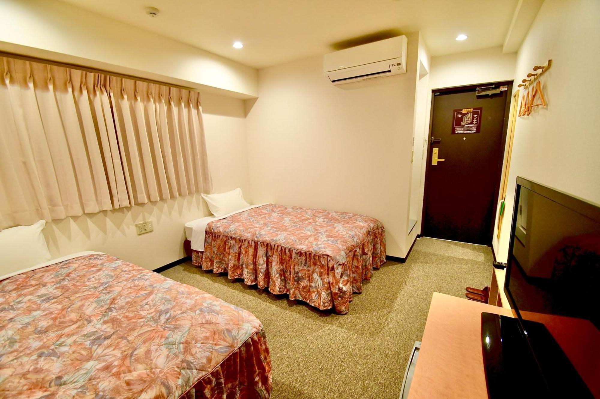 Himeji Ekimae Universal Hotel Minamiguchi 外观 照片
