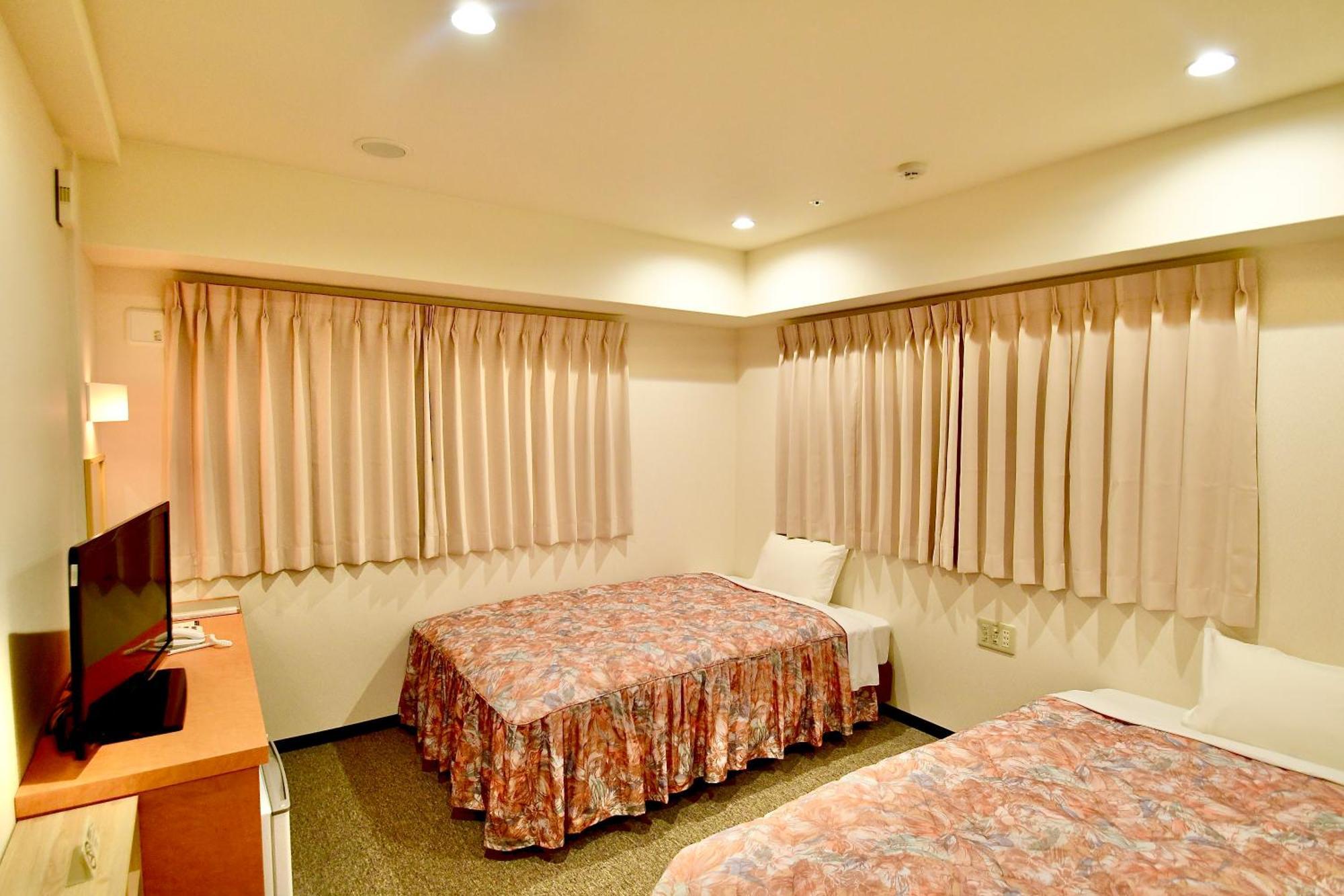 Himeji Ekimae Universal Hotel Minamiguchi 外观 照片